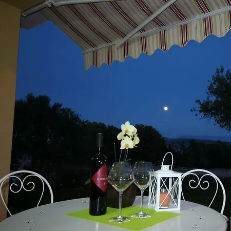 Apartmani Olea Krk Veglia Exterior foto